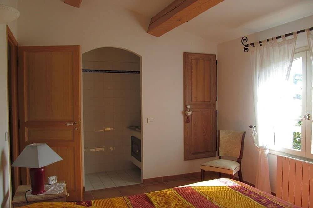 Foto 3 von 16: Maison Provencale Avec Piscine