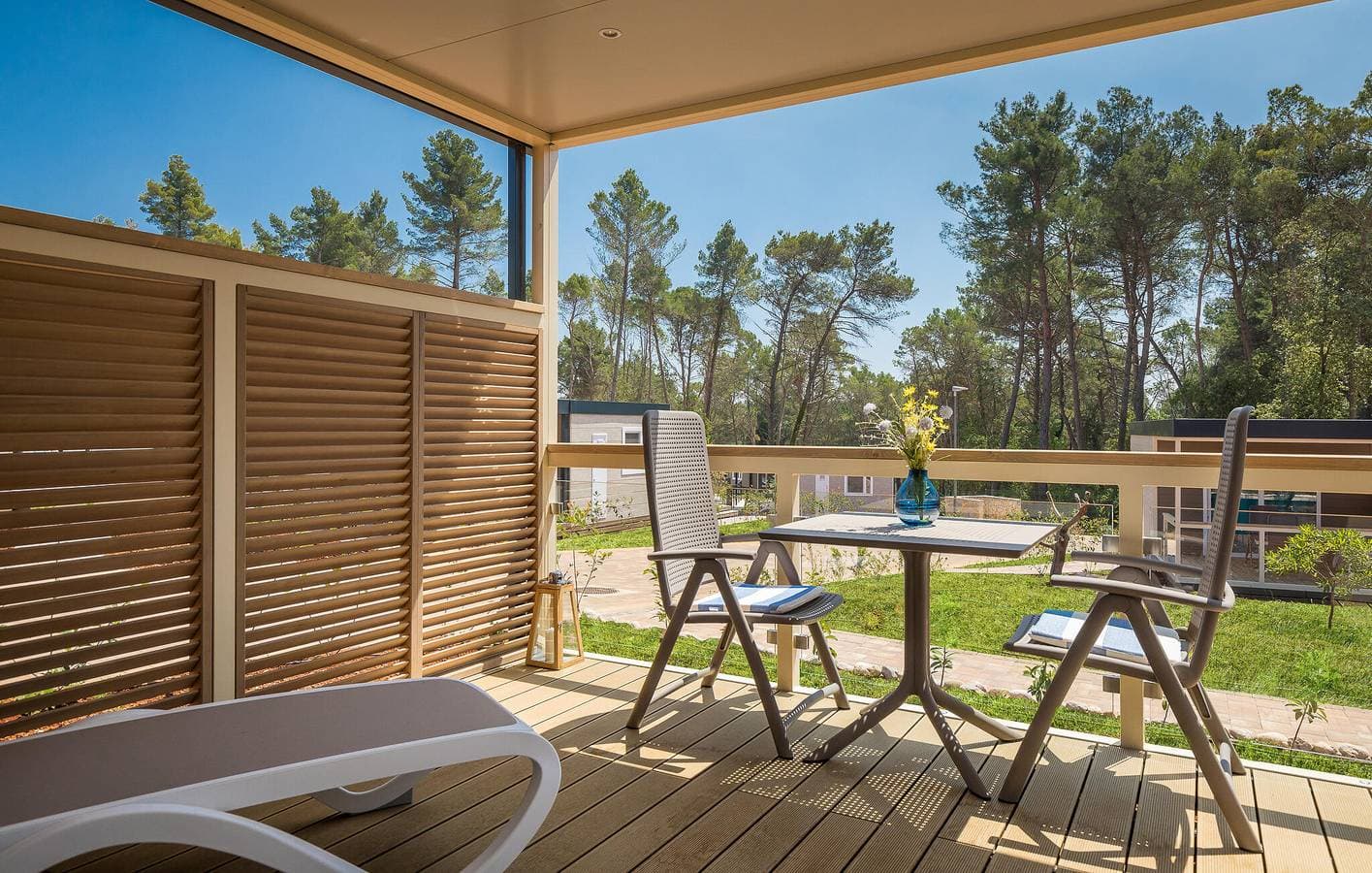Foto 13 von 36: Reizendes Mobilheim mit Pool, Terrasse und WLAN, 2,5 km vom Strand entfernt