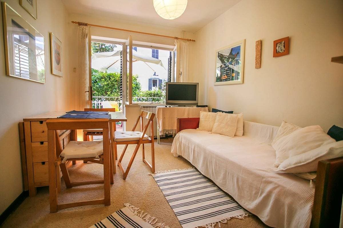 Foto 3 von 20: Ferienwohnung Prekalj Jelena mit 1 Schlafzimmer und Terrasse