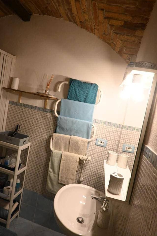 Foto 11 von 55: Double Room with Private Bathroom