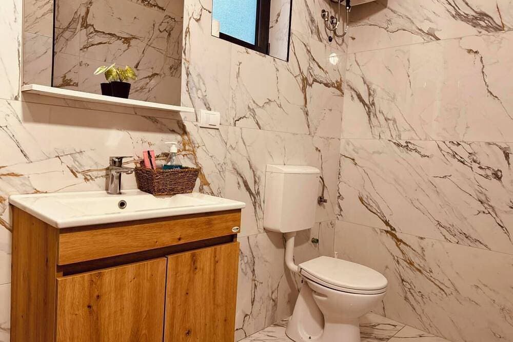 Foto 2 von 14: Cozy 1-bedroom bungalow in superb Ulcinj with AC