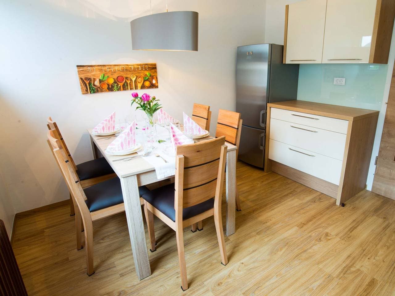 Foto 4 von 49: Tolle Ferienwohnung in Zasip mit Parkplatz
