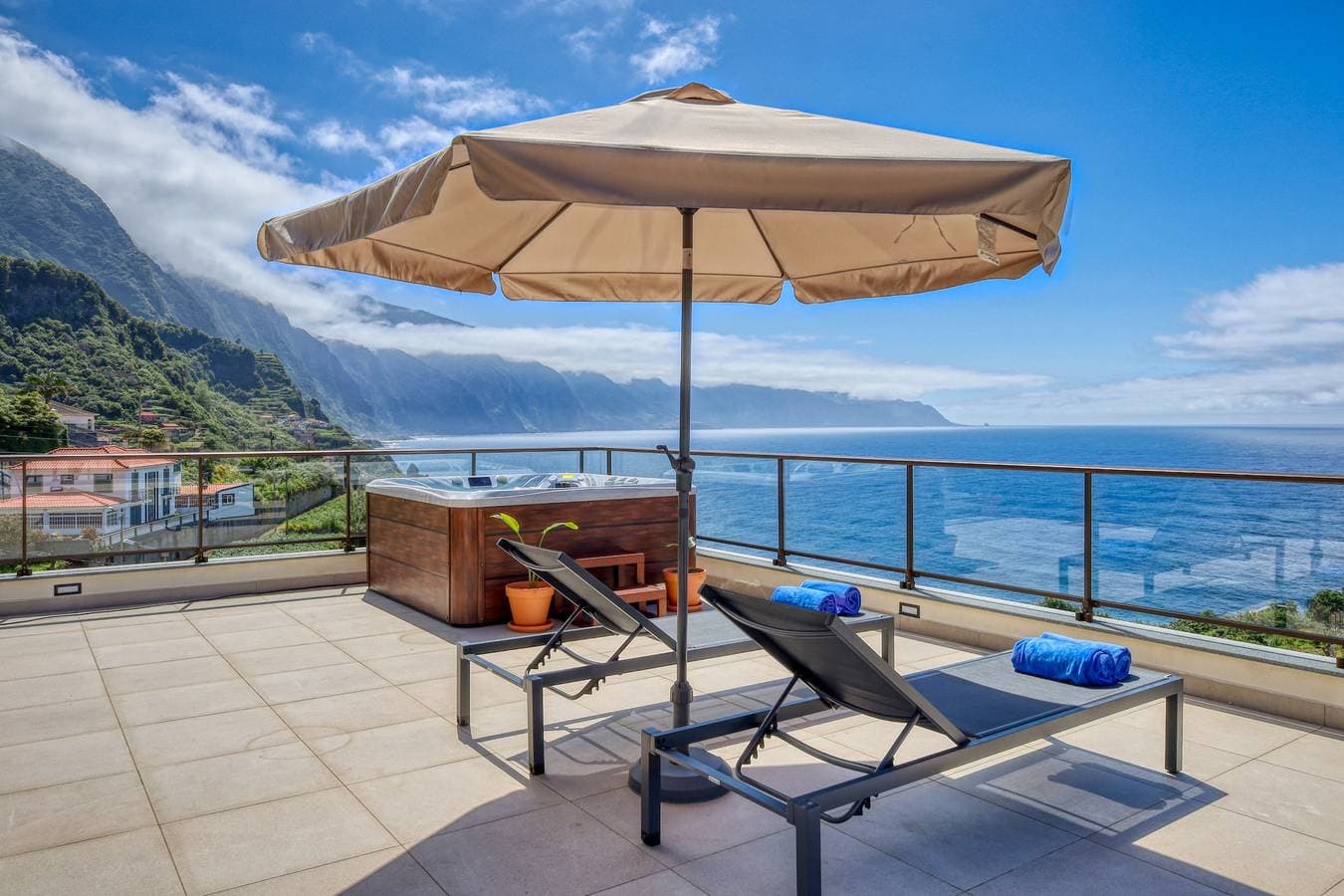 Casa da Mercês I, a Home in Madeira 1
