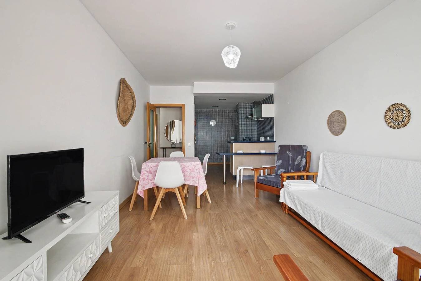 Foto 4 von 24: Apartment 'Ocean Terrace 3 B – mit Pool' mit Pool und Balkon