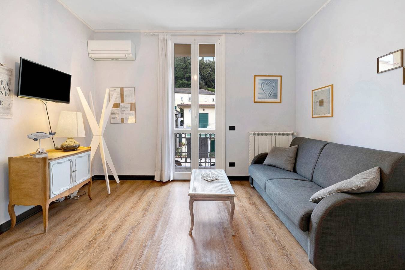 Foto 5 von 30: Ferienwohnung '4 Passi Mare' mit Balkon, Klimaanlage und WLAN
