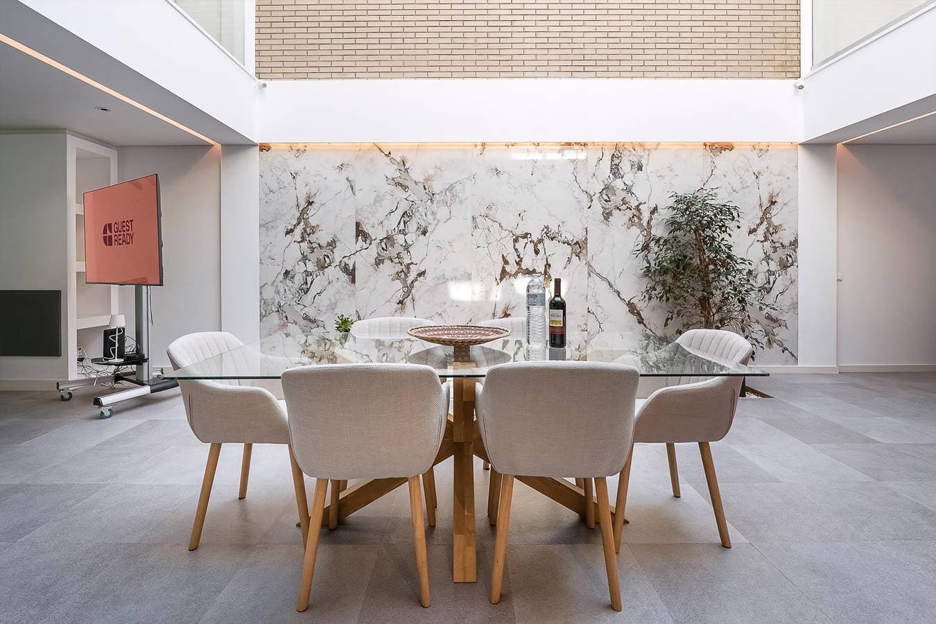 Foto 4 von 55: Ferienhaus für 6 Personen mit Pool