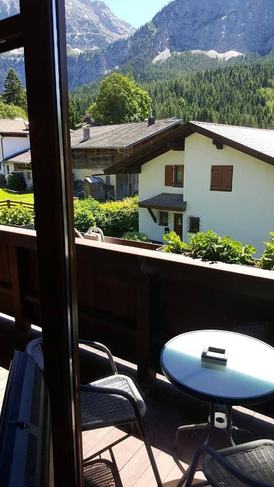 Foto 11 von 21: Apartment with Mountain View