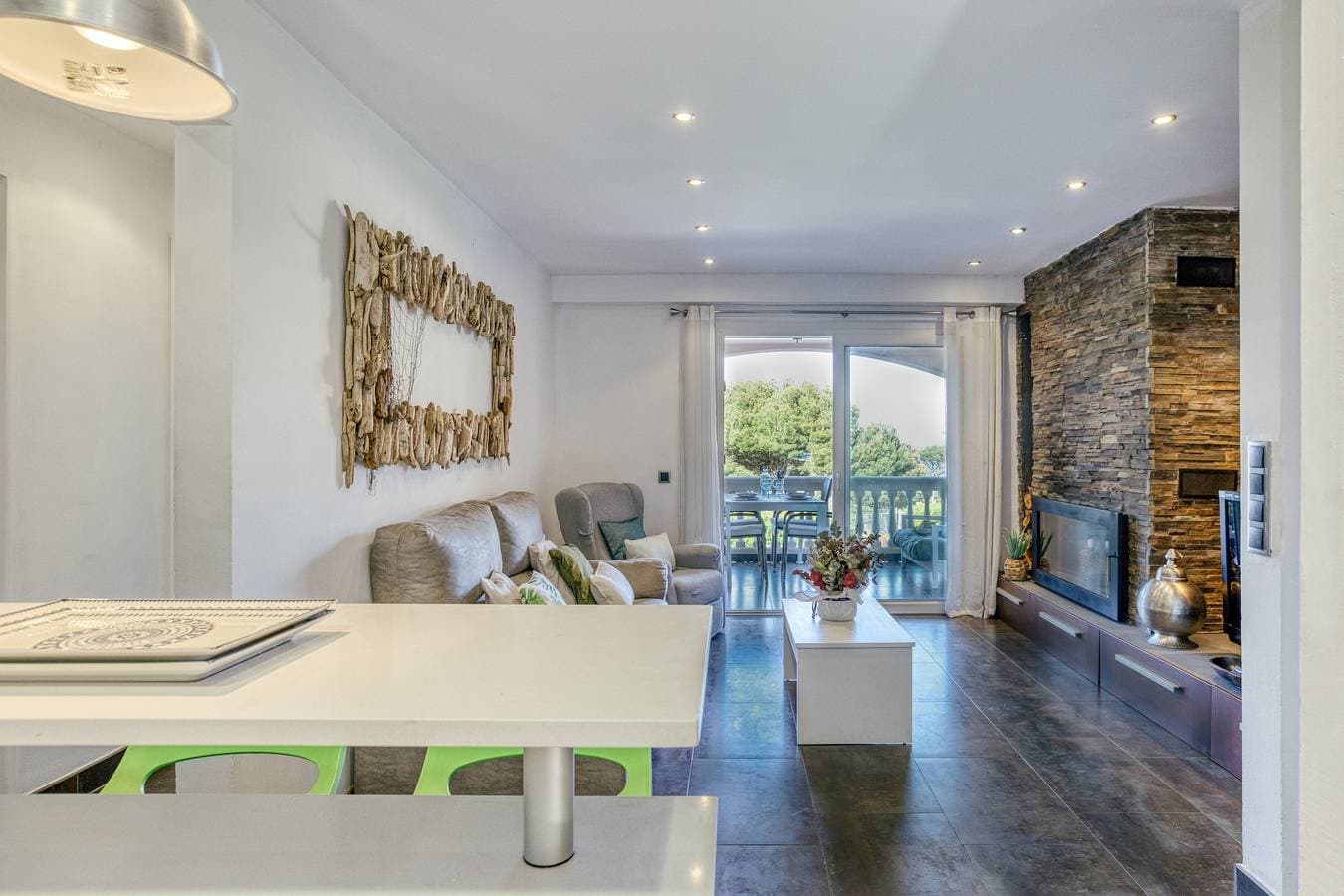 Foto 9 von 23: Ferienwohnung "Mareva" mit Meerblick, Gemeinschaftspool & WLAN