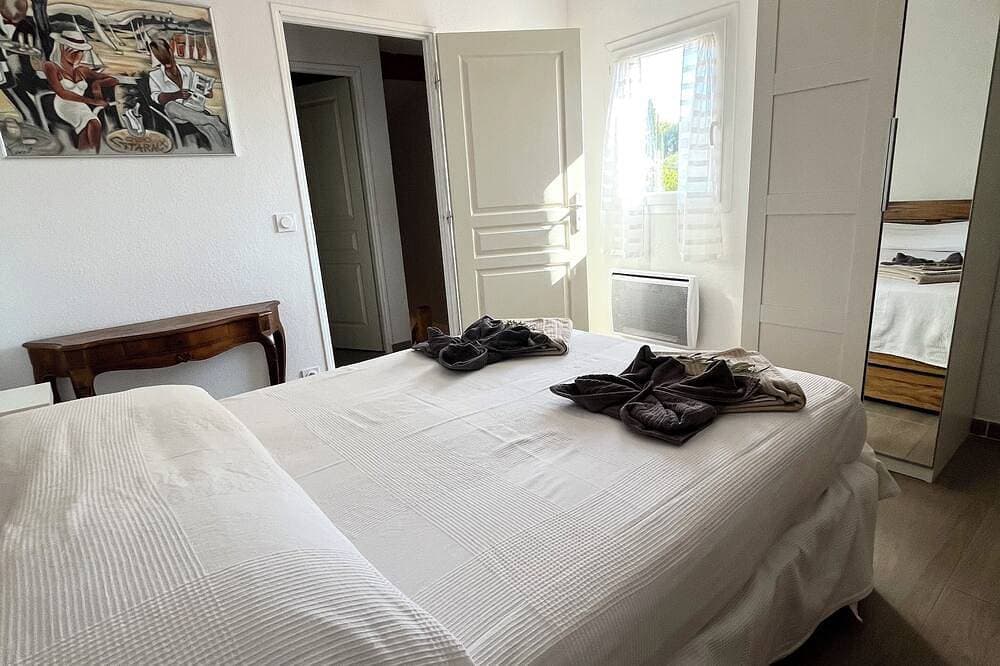 Foto 6 von 30: T2 Wohnung, 40 m2 350 m vom Strand von Lecques, ruhig. Klimaanlage, privater Parkplatz