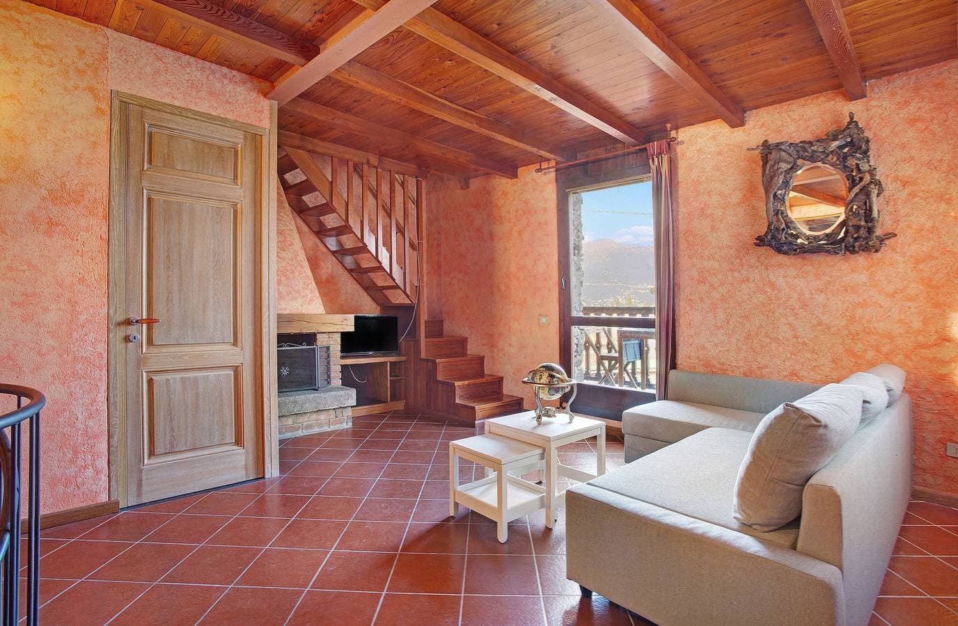 Foto 6 von 40: Ferienhaus 'Cascina Taronico' mit Seeblick und WLAN