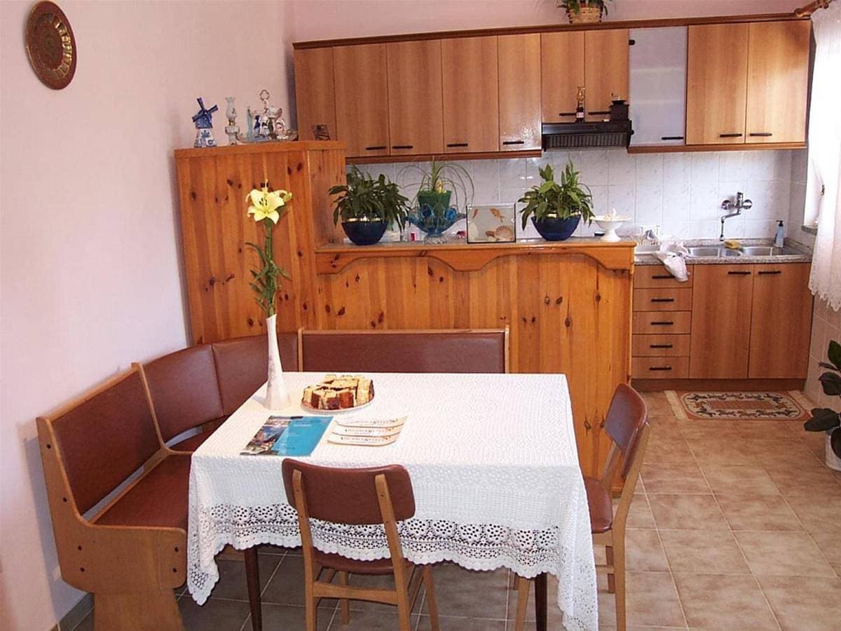 Foto 4 von 32: Three-Bedroom Apartment