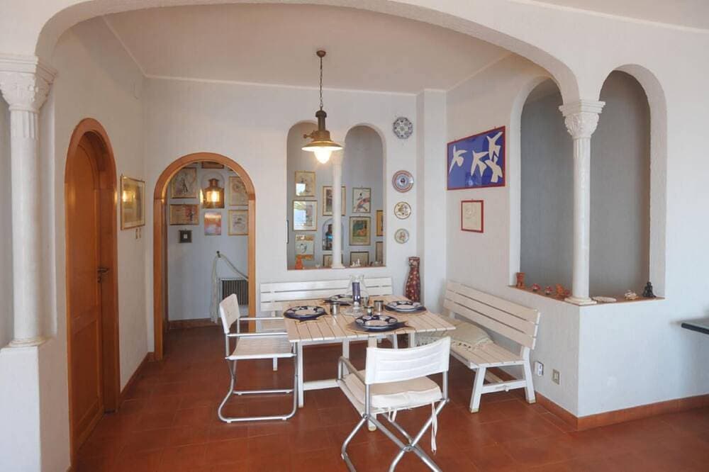 Foto 4 von 28: Villa Azzurra mit privatem Pool und Zugang zum Meer