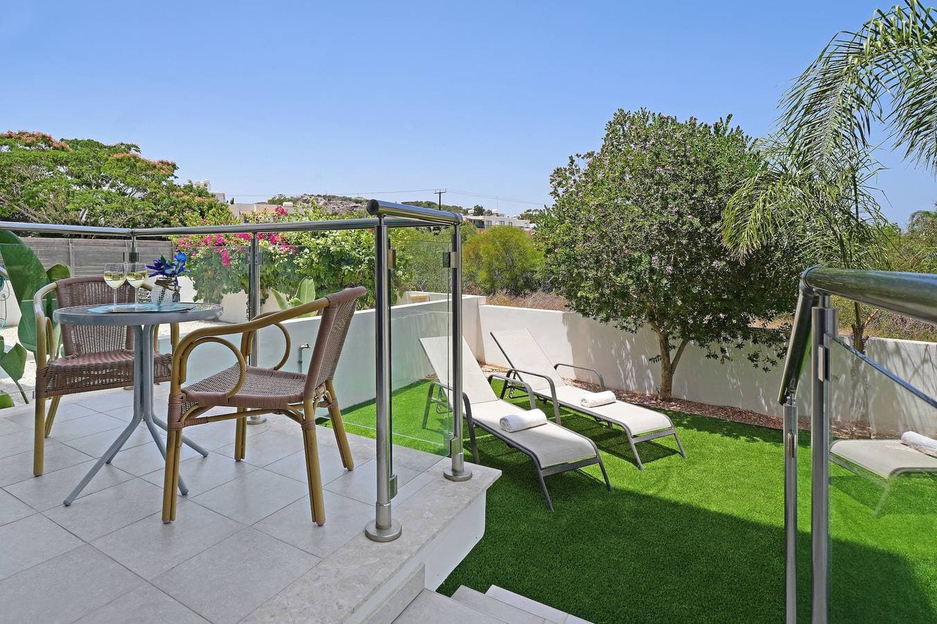 Foto 11 von 36: Ferienwohnung für 3 Personen mit Pool