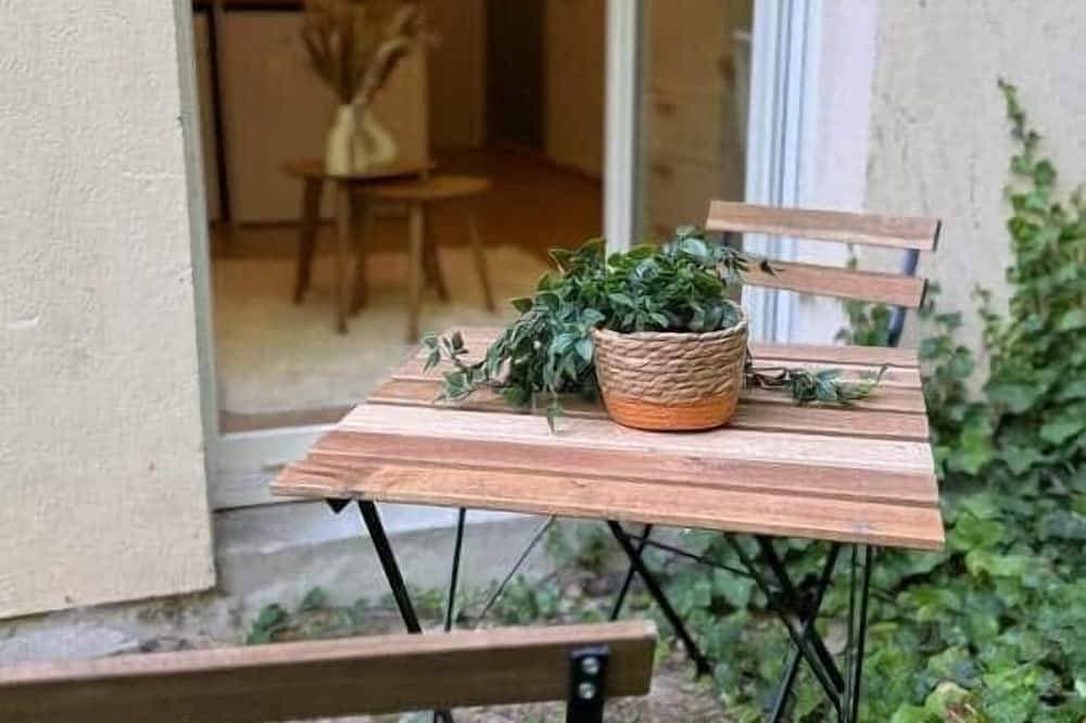 Foto 13 von 22: L'ombelle - Water-green studio with small outdoor area