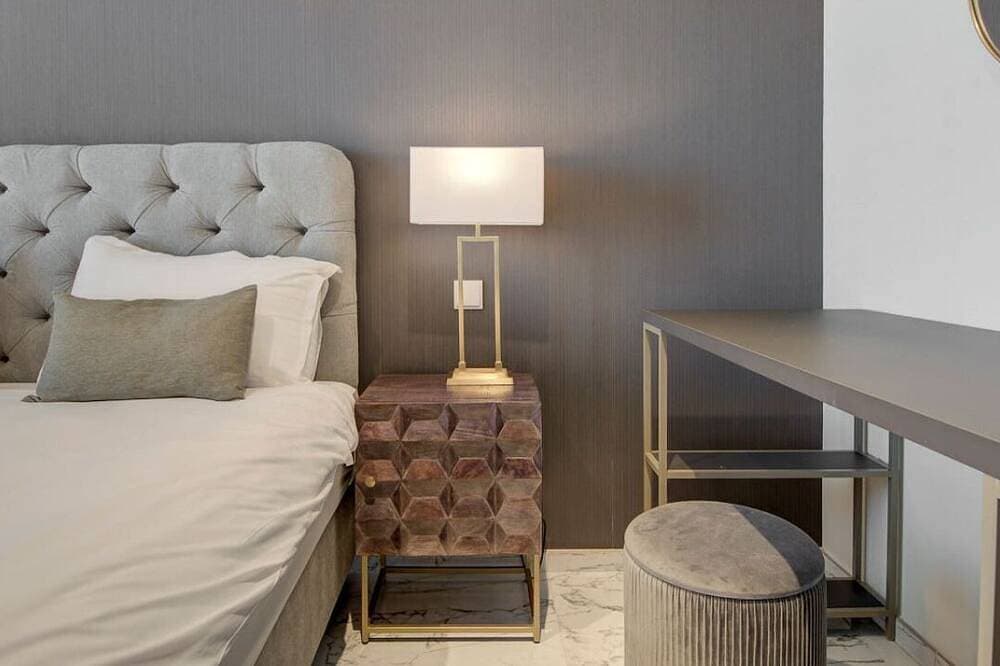 Foto 5 von 30: The official seafront Mercury Suites, Lux all over