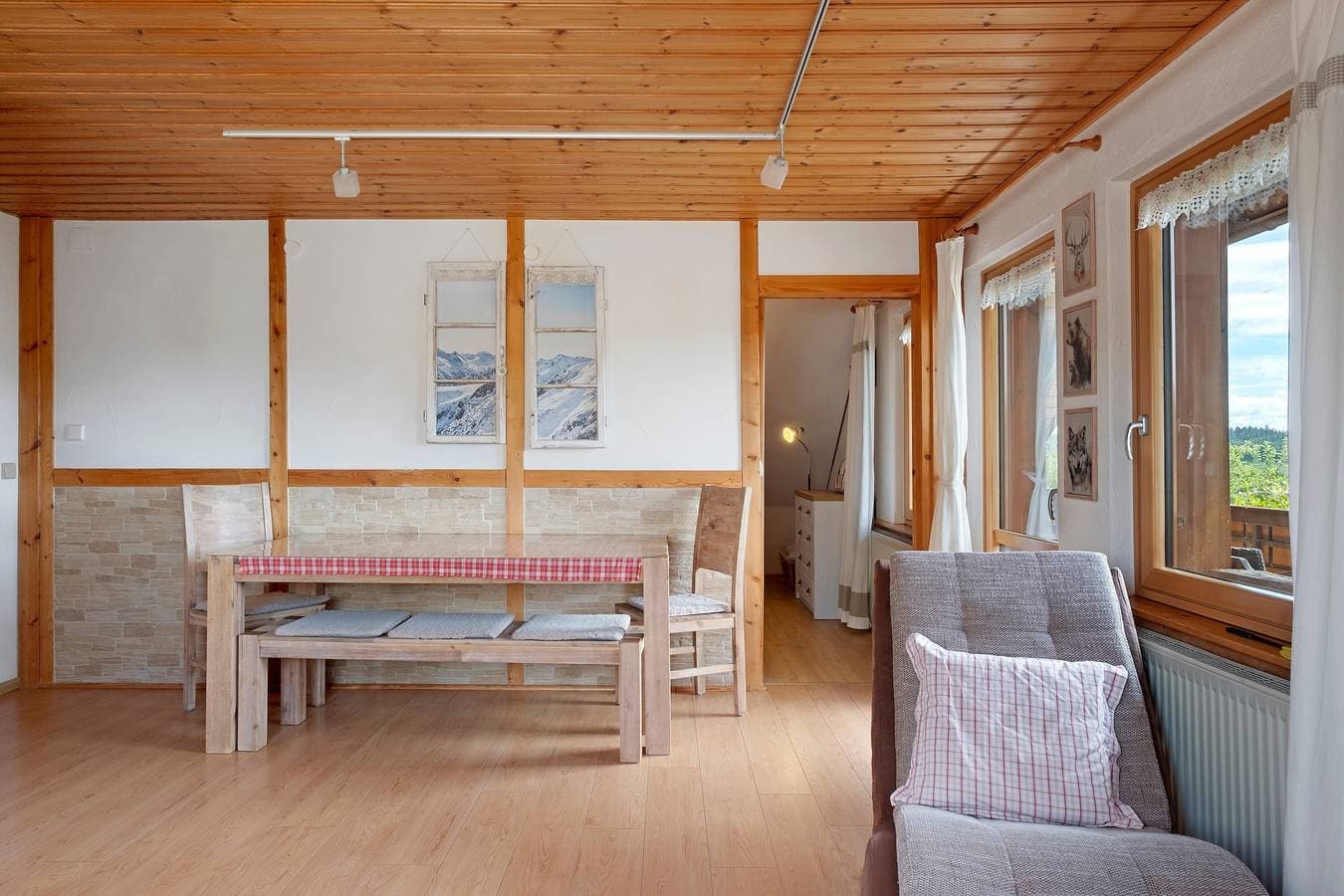 Foto 13 von 41: Ferienwohnung auf dem Deckerhof in Brigach - Natur und Erholung in herrlicher Alleinlage