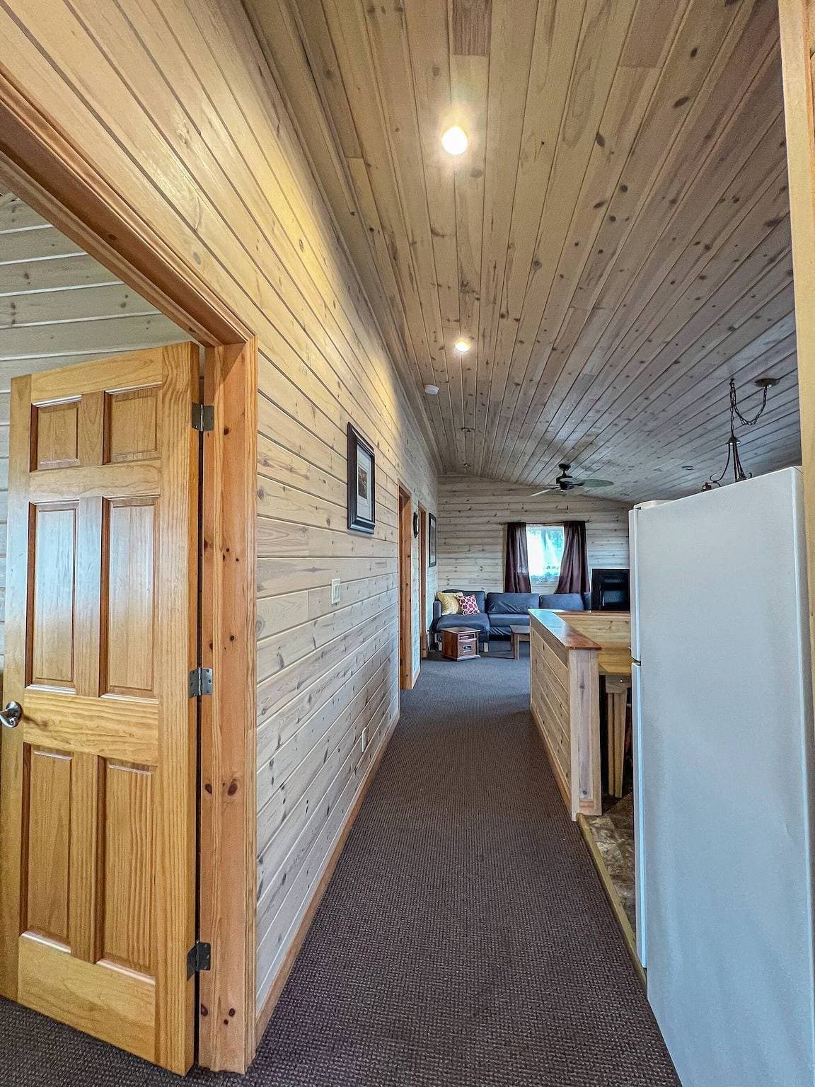 Foto 4 von 38: Black Bear Cottage im Ahmic Lake Resort