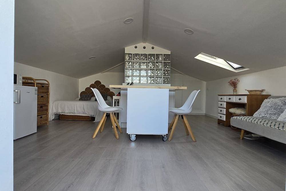 Foto 2 von 30: Unabhängiges Chalet-Dachgeschoss mit privater Terrasse