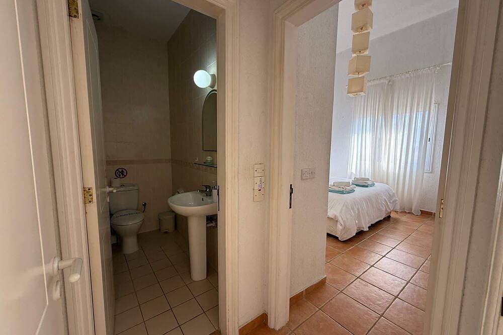 Foto 6 von 21: Limnaria | Large 1Br Sunny Apt | Amazing Pool Views