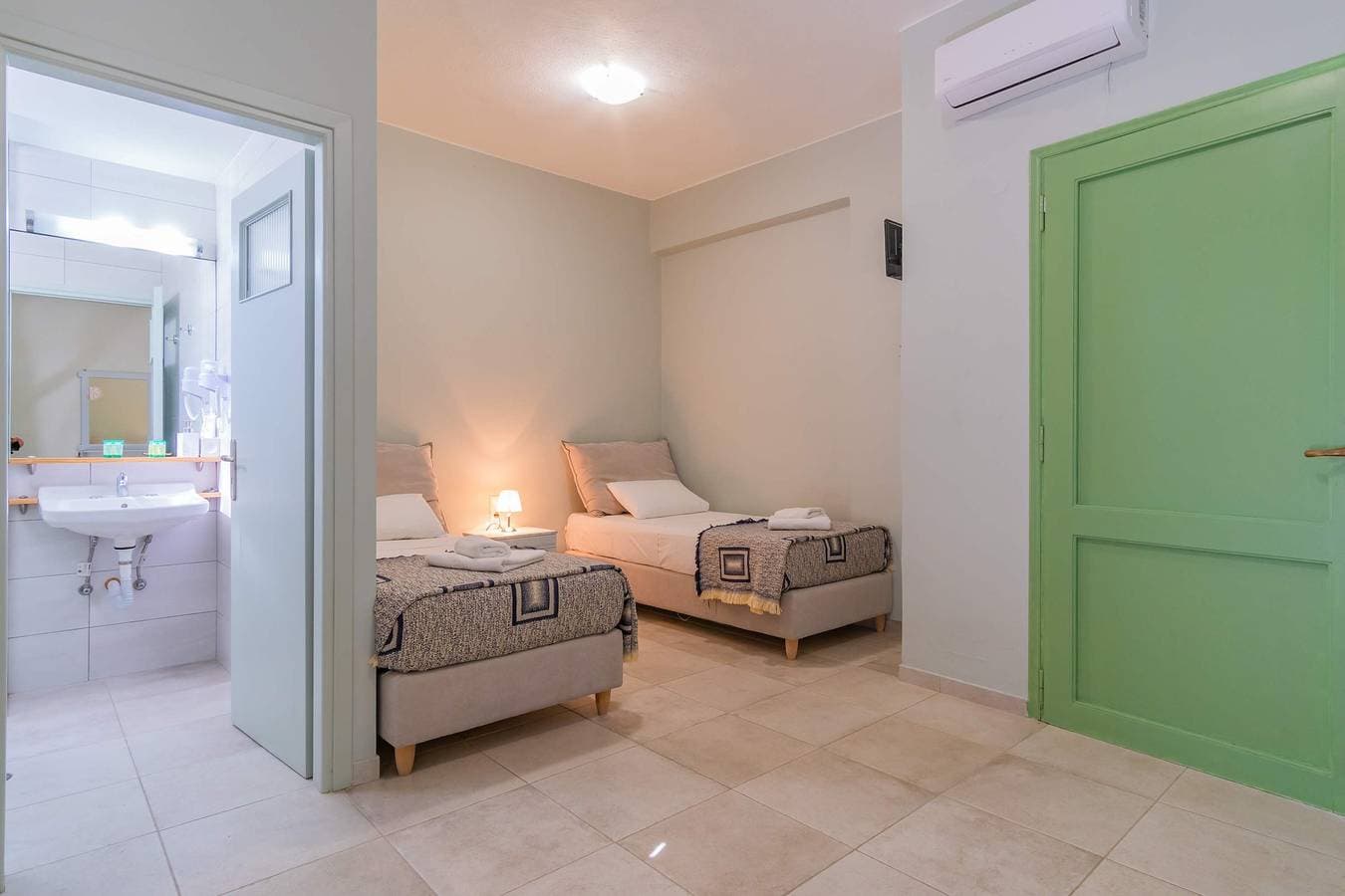 Foto 4 von 23: Ferienwohnung für 2 Personen mit Meerblick