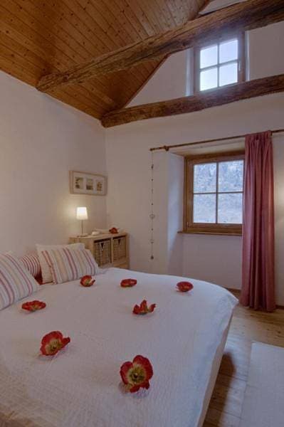 Foto 7 von 8: Double Room with Private Bathroom