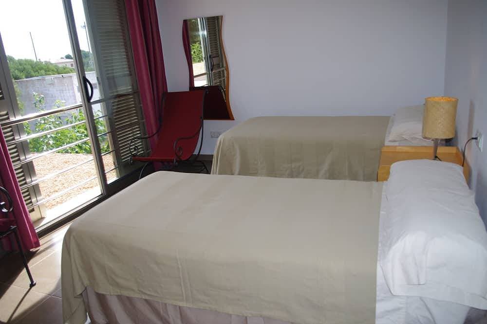 Foto 4 von 30: Sehr helles Haus mit privatem Pool 300 m vom Meer entfernt.