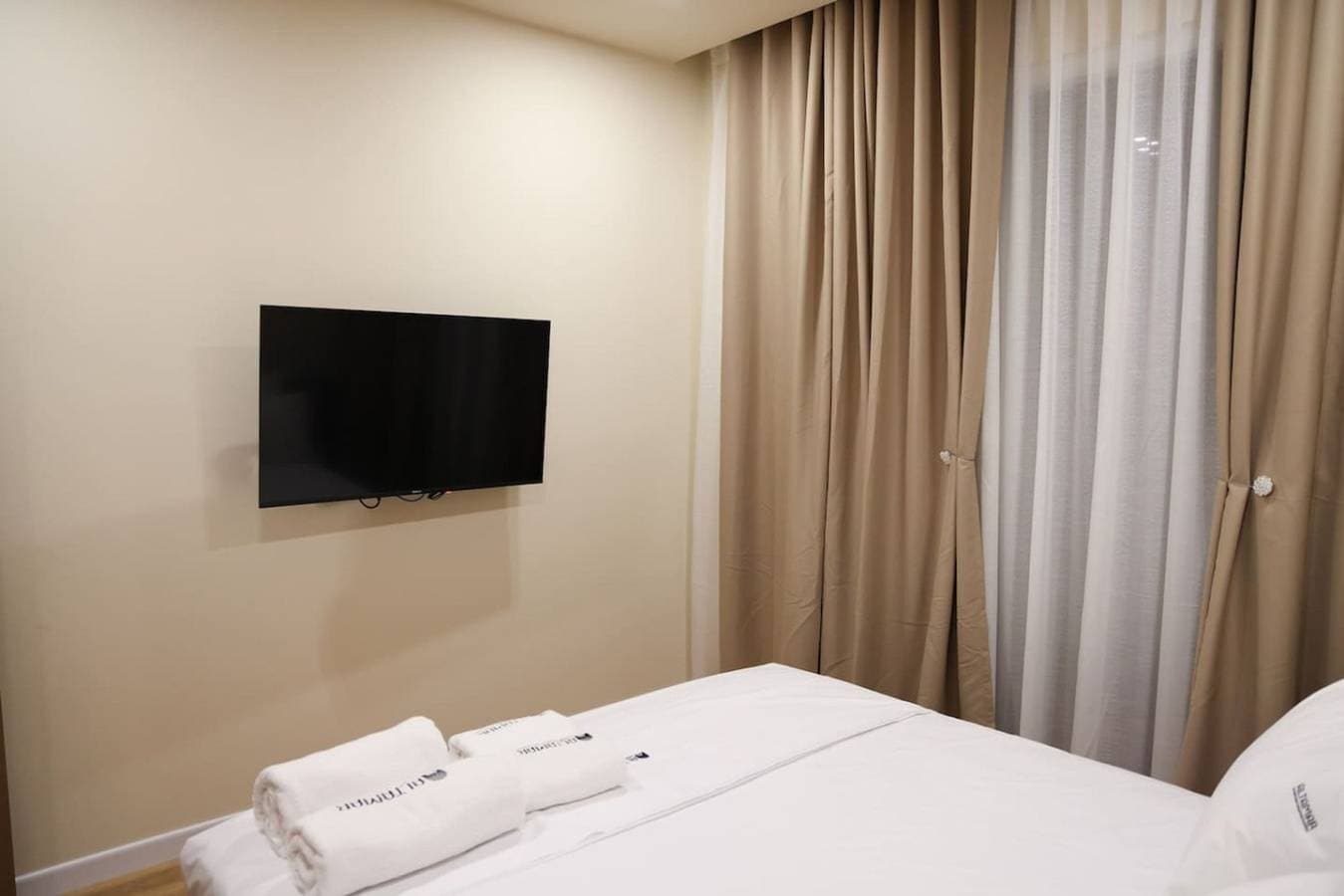 Foto 11 von 69: Altamar Luxury Suites Entire Property