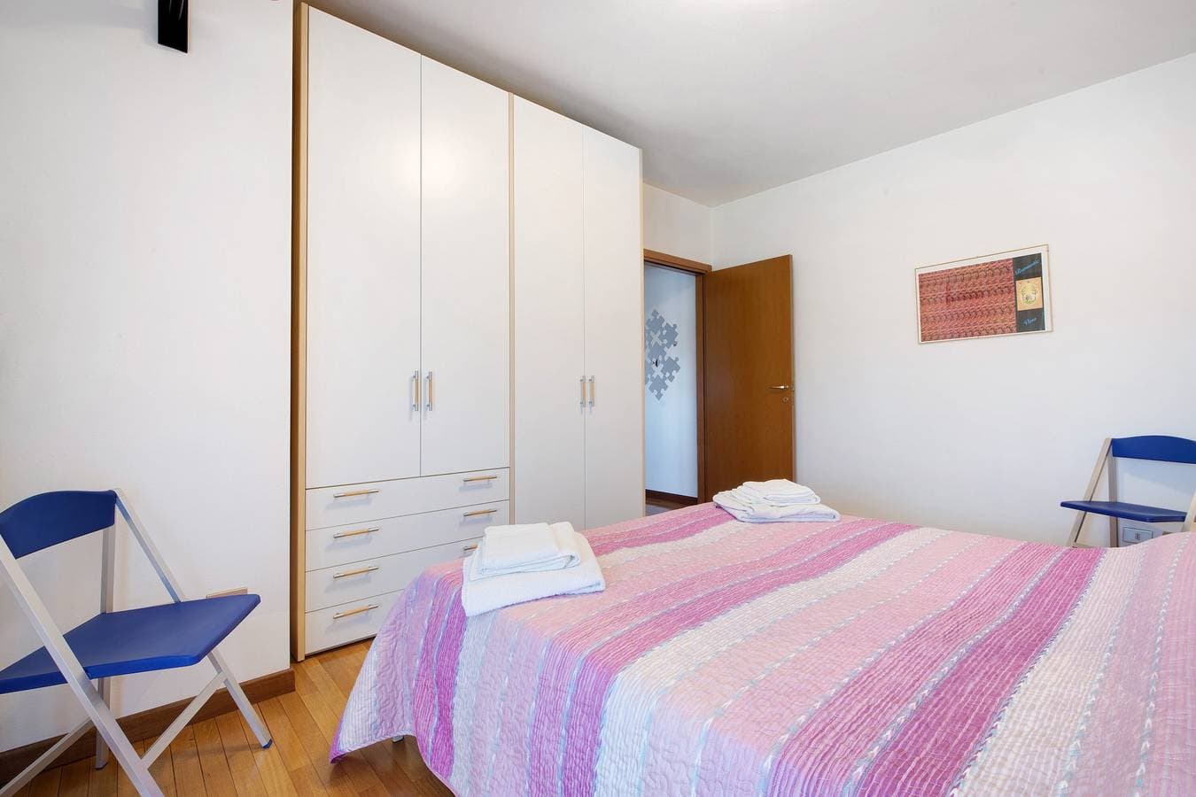 Foto 11 von 21: Ferienwohnung "Residenz San Zeno S P House" mit Gemeinschaftspool, Terrasse und Klimaanlage