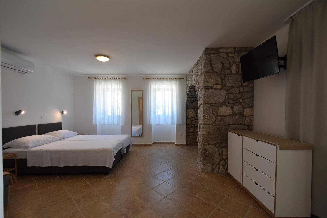 Foto 10 von 14: Studio-Apartment Depope 1