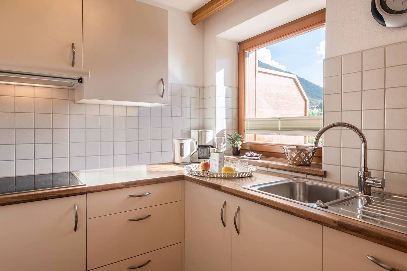 Foto 10 von 21: Ferienwohnung "Kristiania Typ A2" mit Bergblick, Sauna, Balkon & Garten