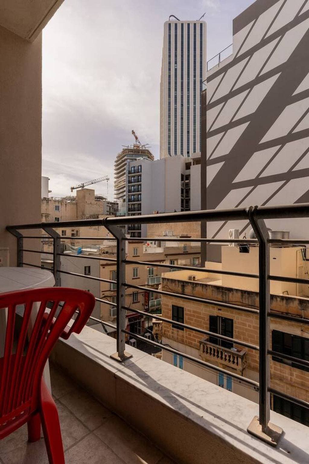 Foto 2 von 33: The King at Roulette | Modern Apartment, Paceville
