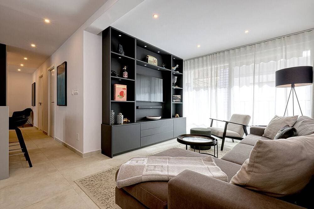 Stylish & Modern Fuengirola Apt, Near Beach 1