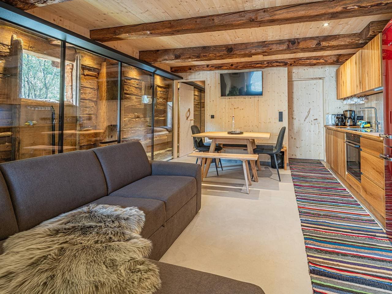 Foto 3 von 21: Charmantes Stallhaus-Apartment mit Terrasse