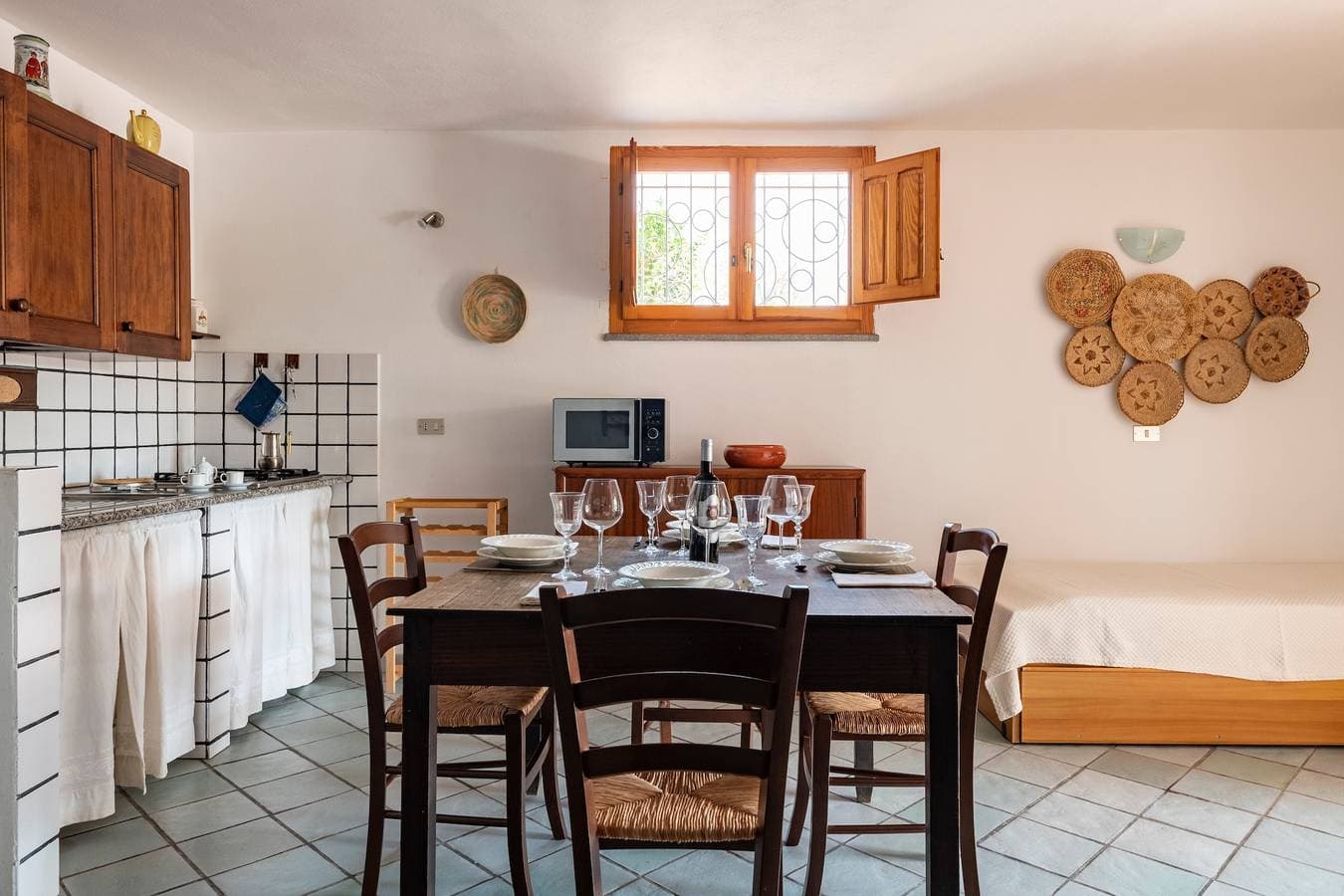 Foto 11 von 22: Appartamento Family in Villa Belvedere nahe dem Strand mit Bergblick, Terrasse und Garten