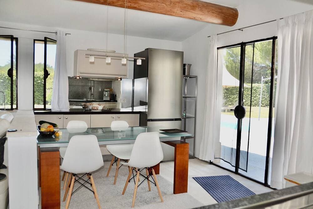 Foto 10 von 30: Haus Oliviers 5 *****beheiztes Schwimmbad Kingsize-Bett Klimaanlage Luxus