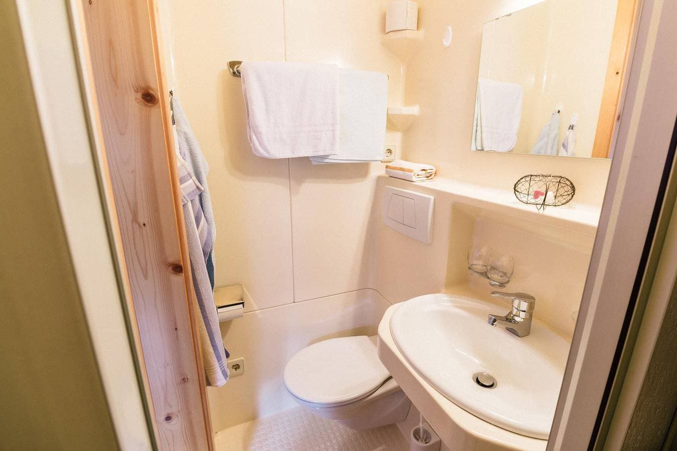 Foto 8 von 57: Ferienwohnung für 2 Personen mit Terrasse