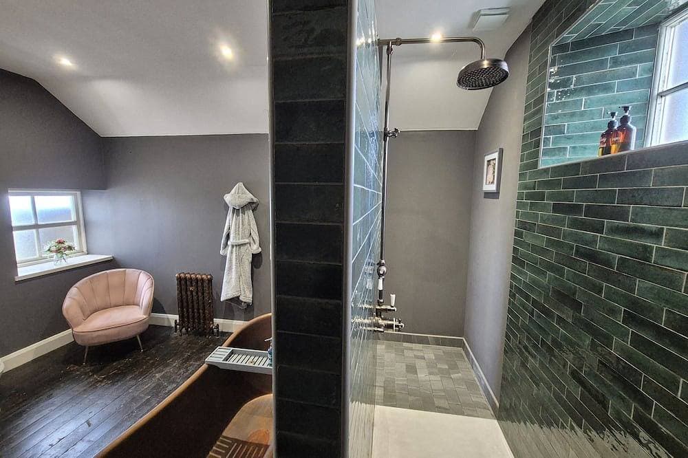 Foto 6 von 30: Cottage-Superking-Eigenes Badezimmer-Blick auf die Landschaft