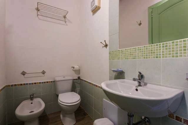 Foto 5 von 8: Economy Double Room