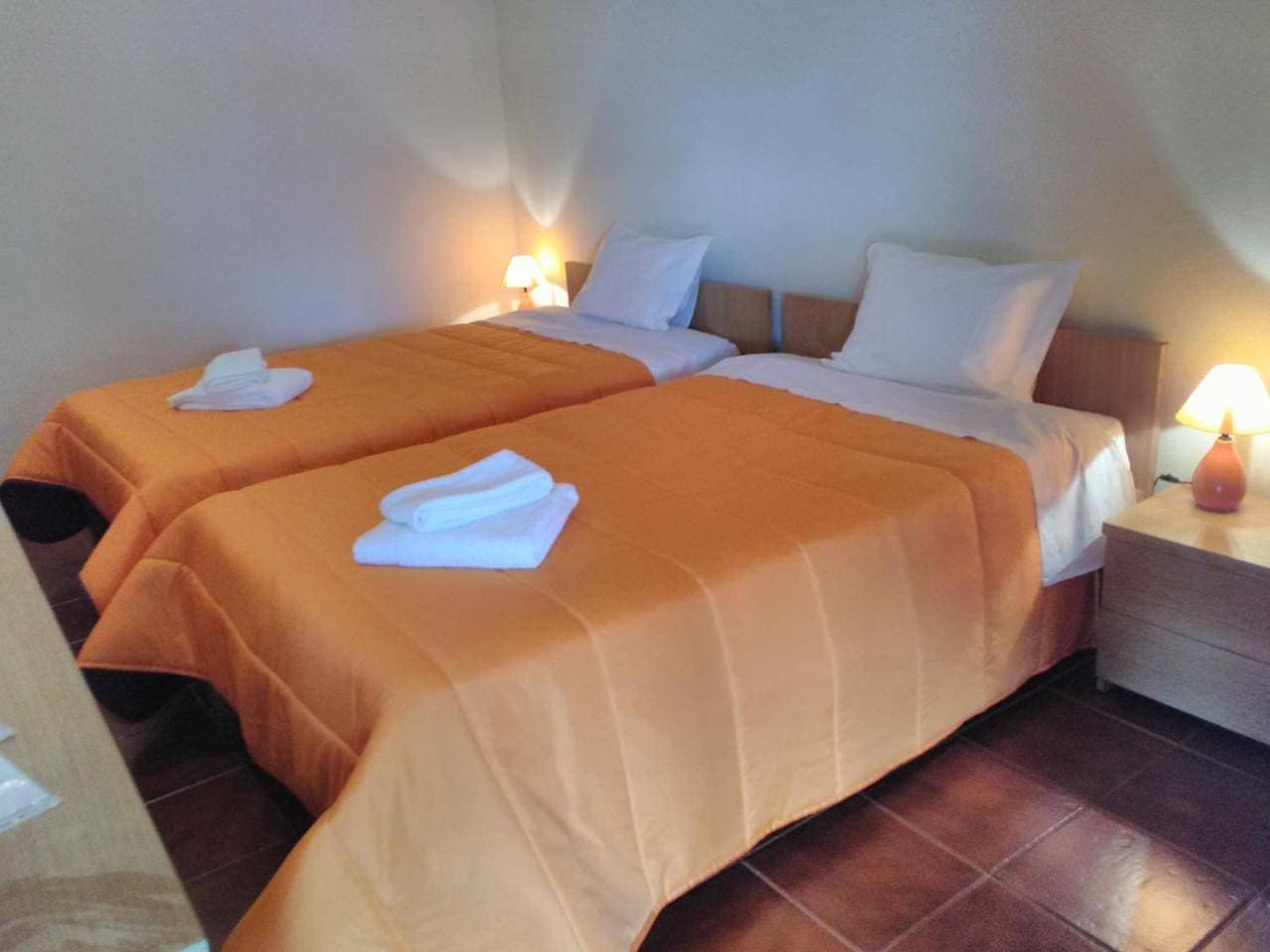 Foto 7 von 8: Twin Room