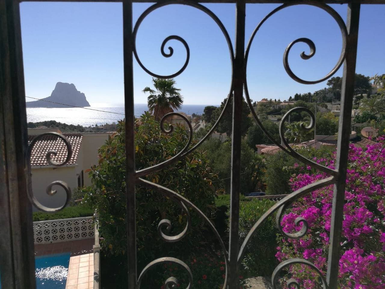 Foto 9 von 35: Mit privatem Pool und Meerblick