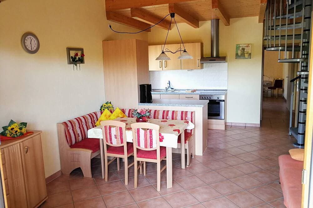 Gemütliches 64qm Ferienapartment mit Balkon, kostenfreies WLAN 1