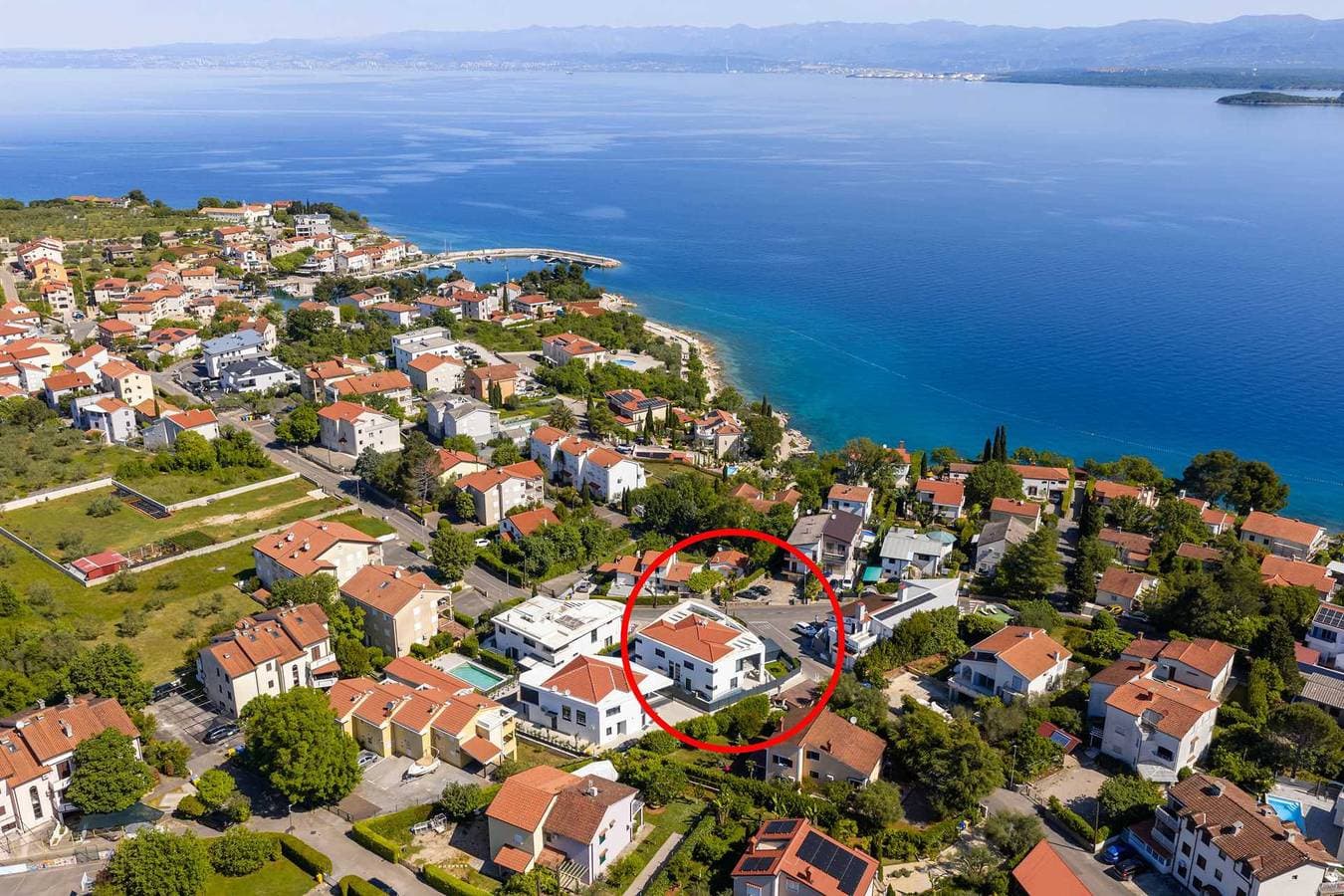 Foto 4 von 50: Moderne Villa Sarah mit beheiztem Pool & Meerblick