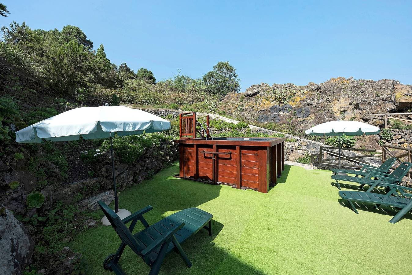 Foto 3 von 30: Ferienhaus "Casas Rurales Los Guinderos" mit Bergblick