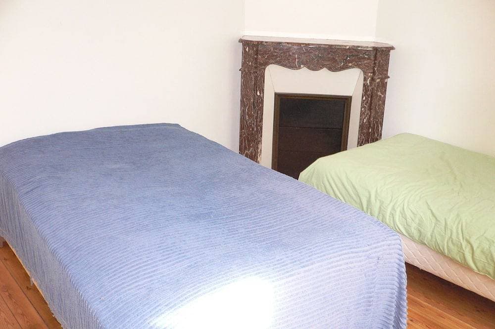 Foto 4 von 25: Große freistehende komfortable Zimmer