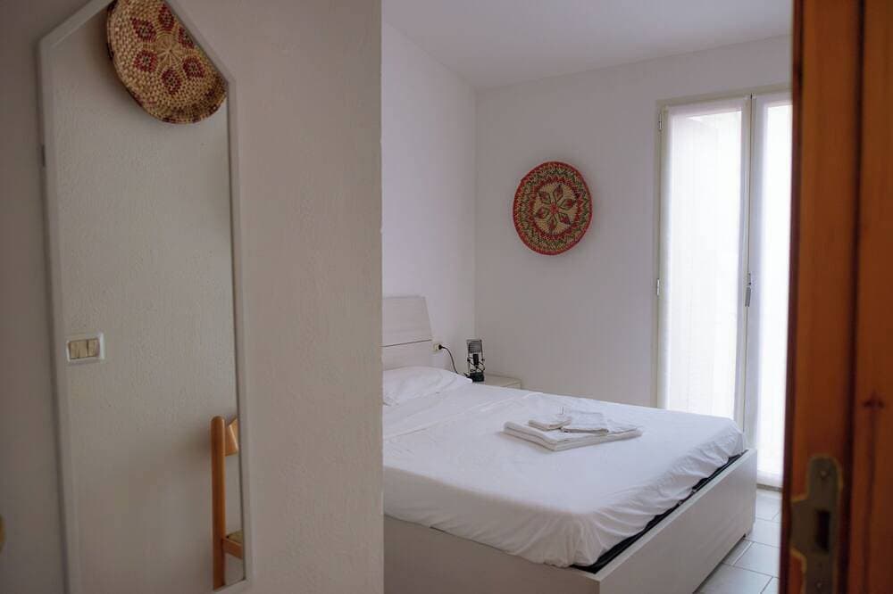 Foto 2 von 29: BouganVilla - Two-room apartment with sea view in Badesi