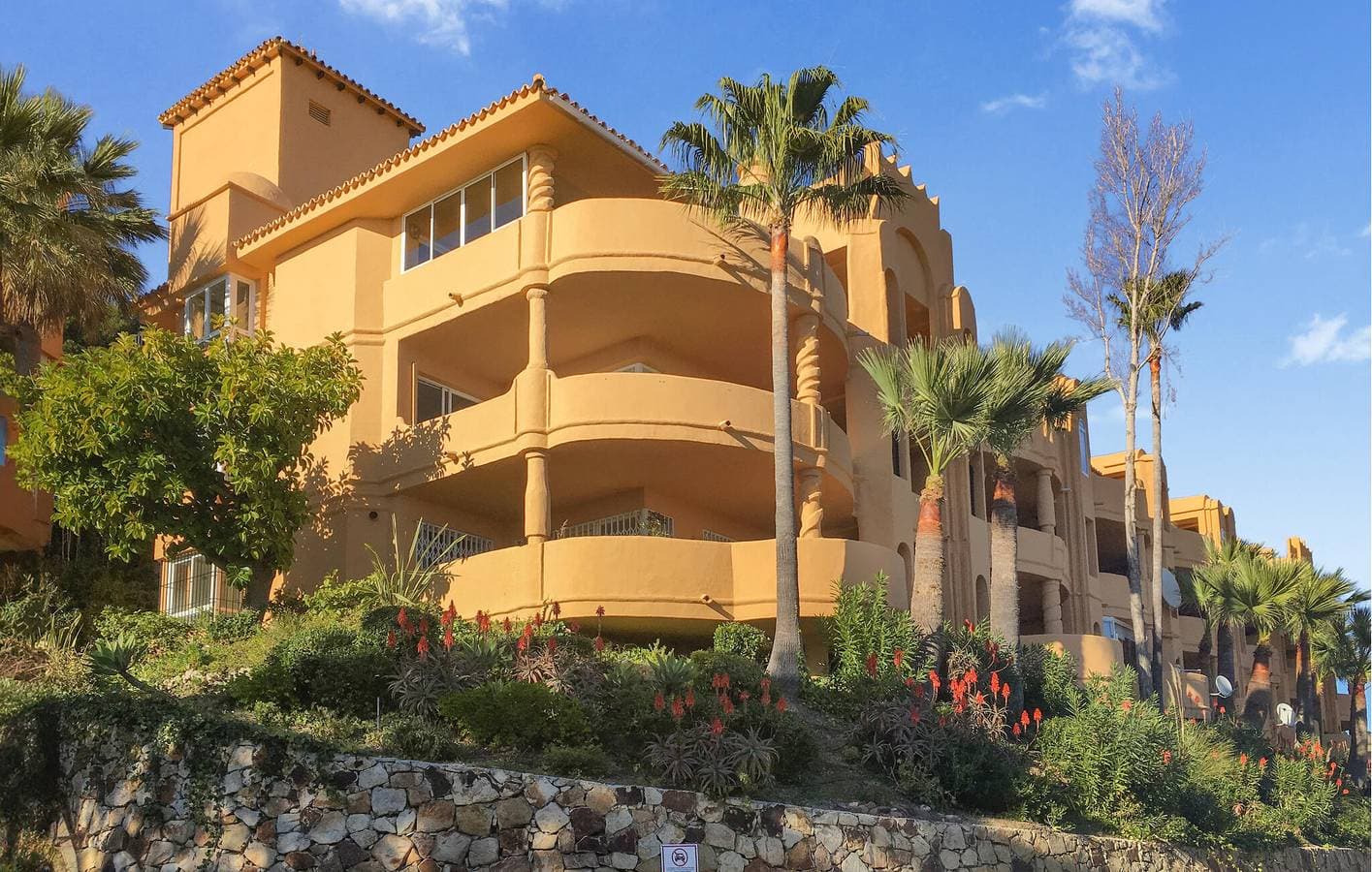132qm Wohnung mit Parkplatz, Pool & Strand 2km 1
