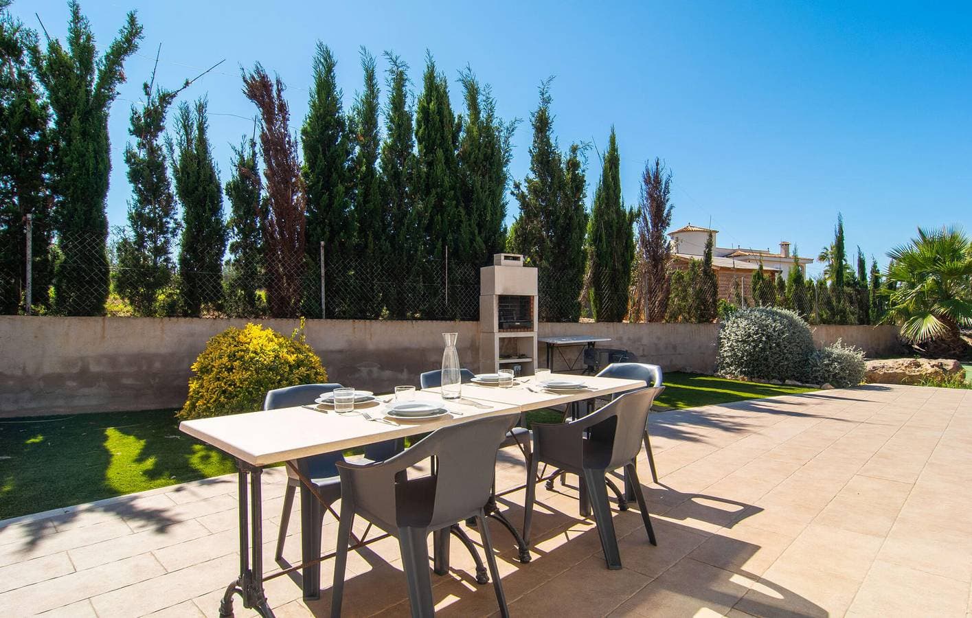 Foto 8 von 46: Appartement mit Meerblick, Pool, Terrasse und Grill - in der Nähe von Strand und Restaurants