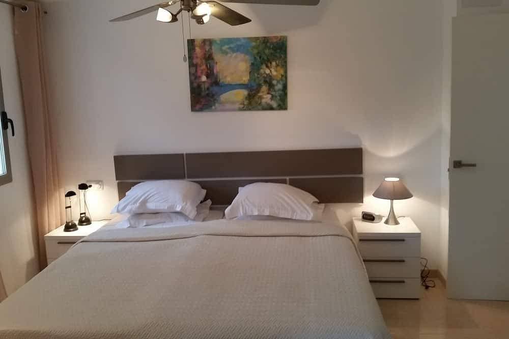 Foto 2 von 30: Beach Front Apartment \"Oden 2\" mit einem halbprivaten Strand in Altea, Spanien