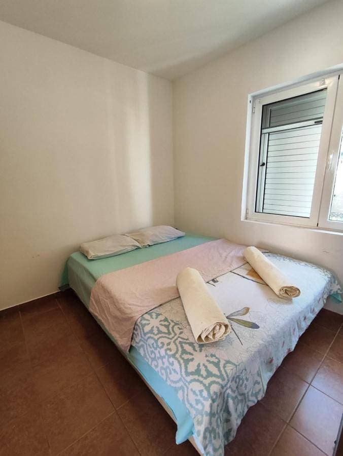 Foto 3 von 16: Two-Bedroom Apartment