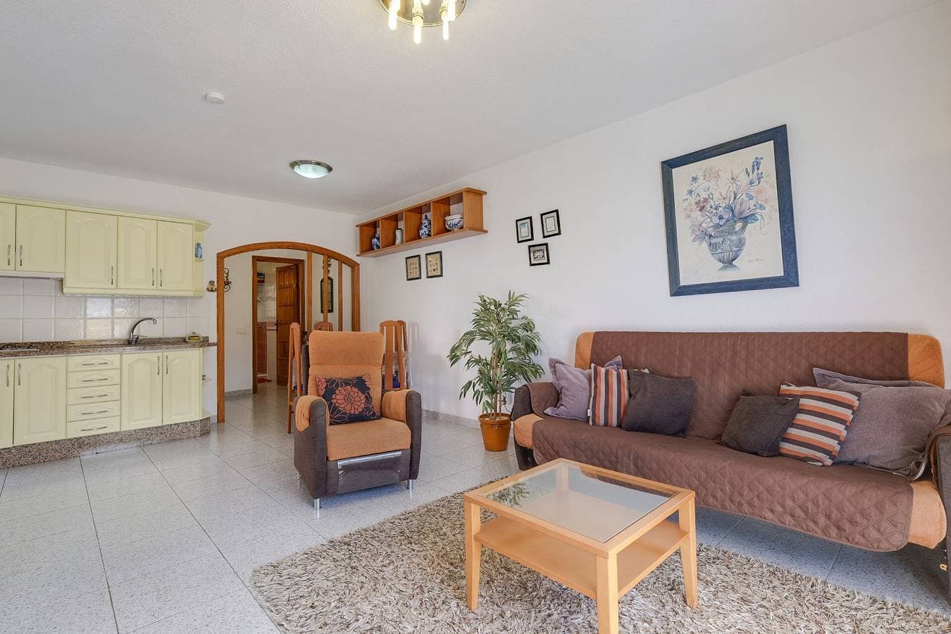 Foto 12 von 22: Haustierfreundliche Wohnung Villasol mit Pool, WLAN, Terrasse, Berg- & Meerblick